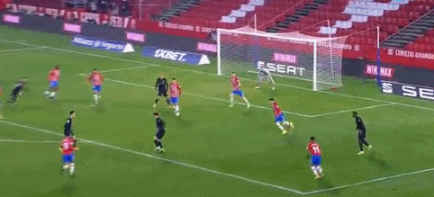 中超11月最佳球员候选：法比奥领衔，王燊超、吴曦、侯森在列