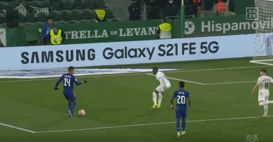 06年季后赛抢7大战科比第四节拒出手引争议